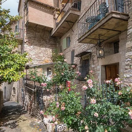 Suites Le Dimore Di San Francesco Nocleg ze śniadaniem Asyż